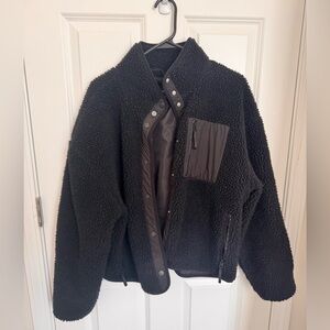 Fabletics Women’s Black Teddy Fleece Snap Button closure jacket zip pocket sz M